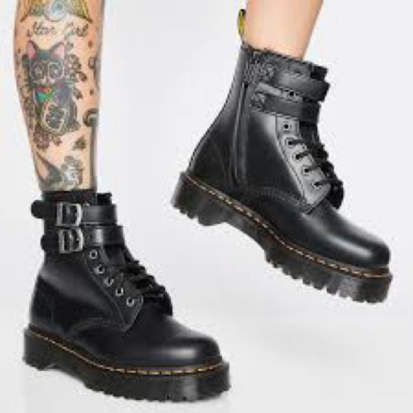 Dr. Martens Shoes - Dr. Martens 1460 Smooth Leather Black Leather Double-Buckle Lace-Up Boots